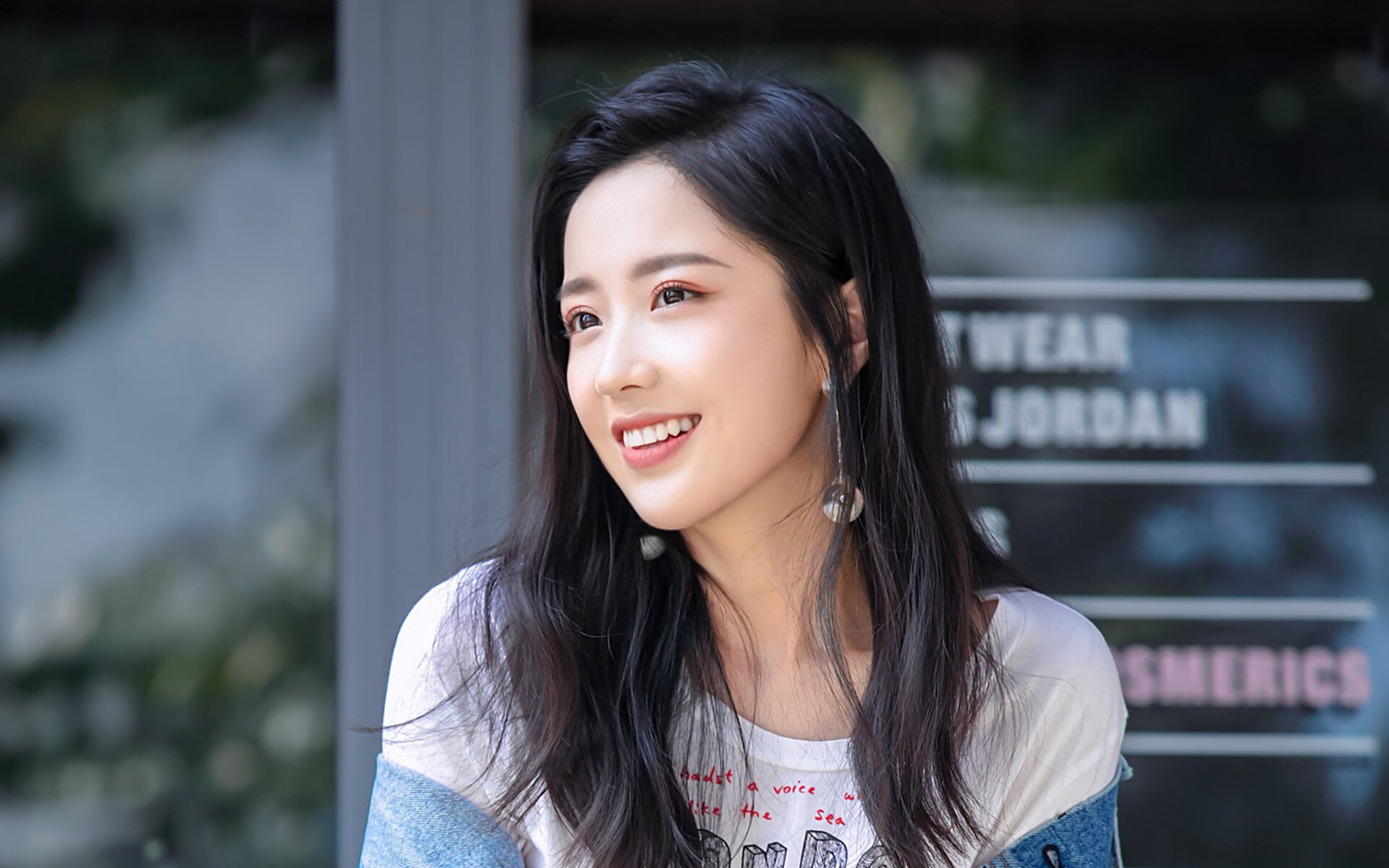 塞内加尔马术协会与国际马术联合会合作,举办国际马术交流活动,促进技术交流。