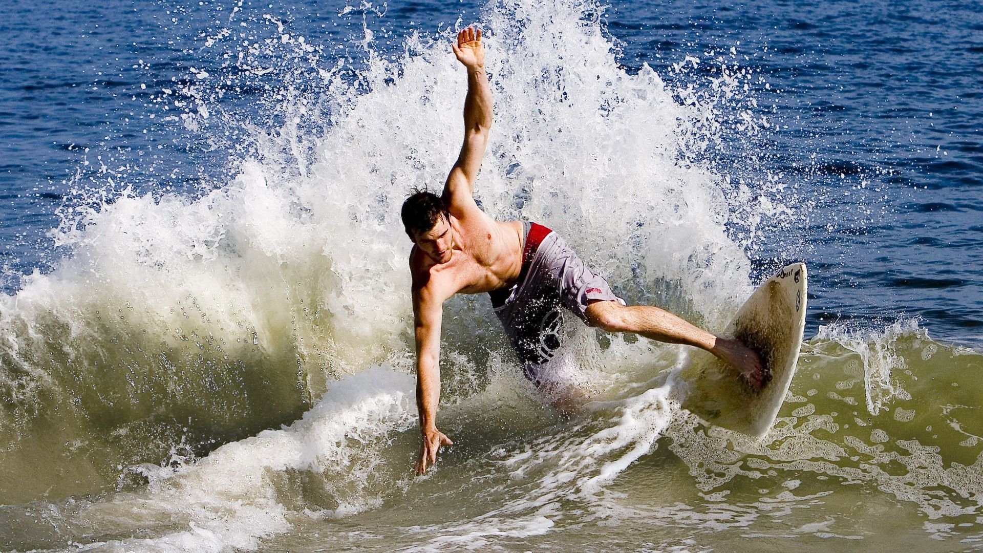 体育新闻中心协办国际体育内容创新合作峰会,体育产业高峰论坛